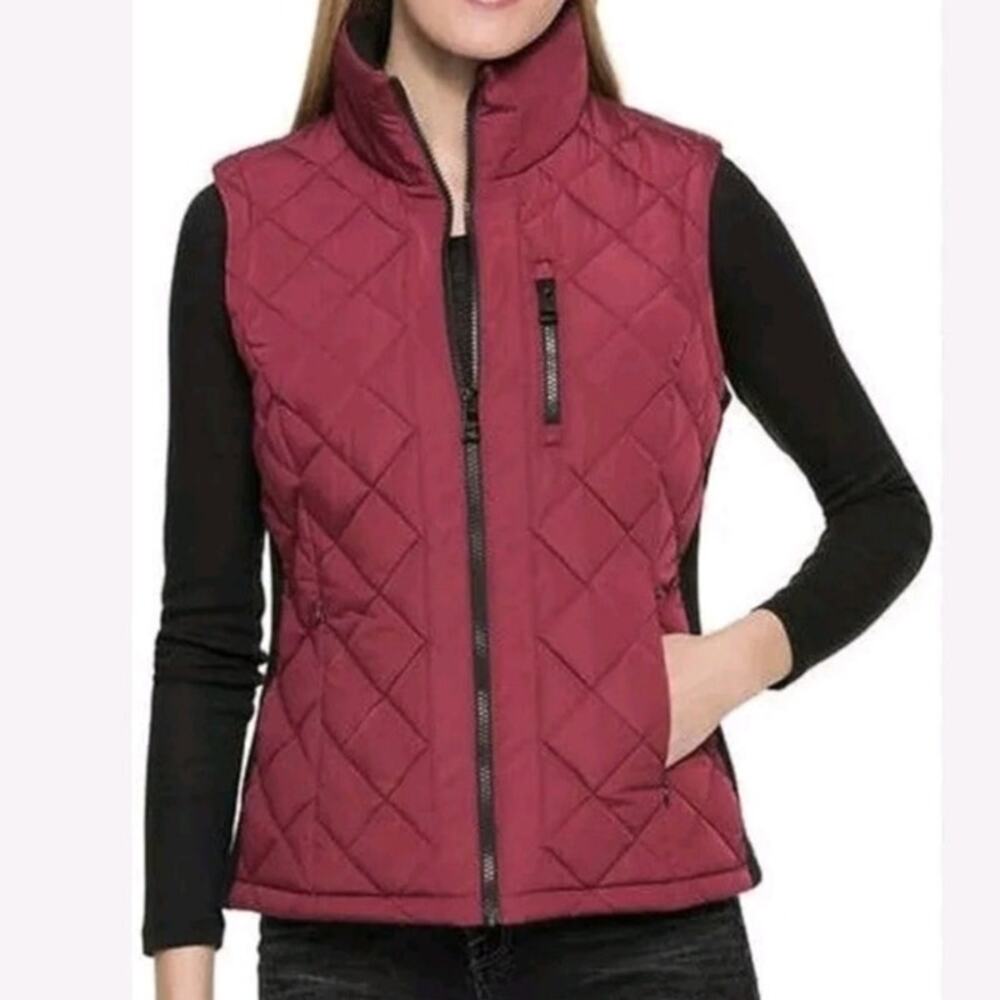 Andrew Marc Bugrandy and Black Quilted Vest Size Small